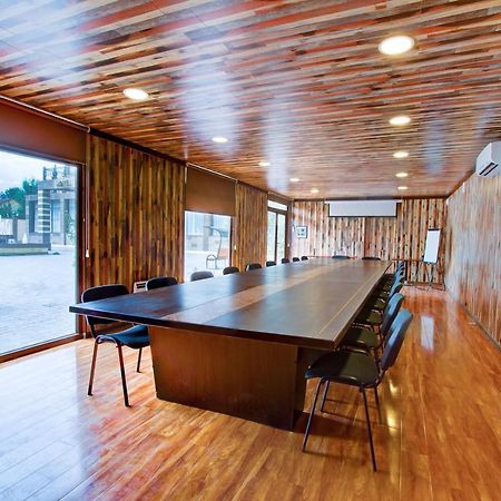 Karagat Hotel Karakol Ngoại thất bức ảnh