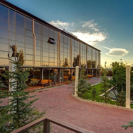 Karagat Hotel Karakol Ngoại thất bức ảnh