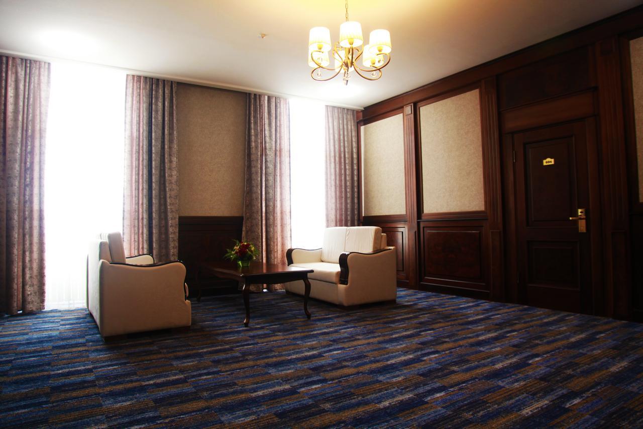 Karagat Hotel Karakol Ngoại thất bức ảnh