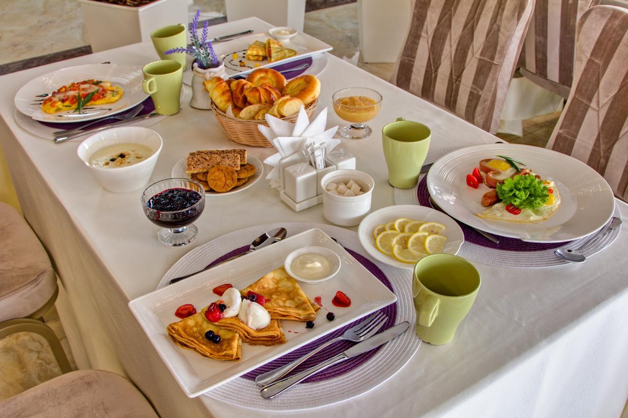 Karagat Hotel Karakol Ngoại thất bức ảnh
