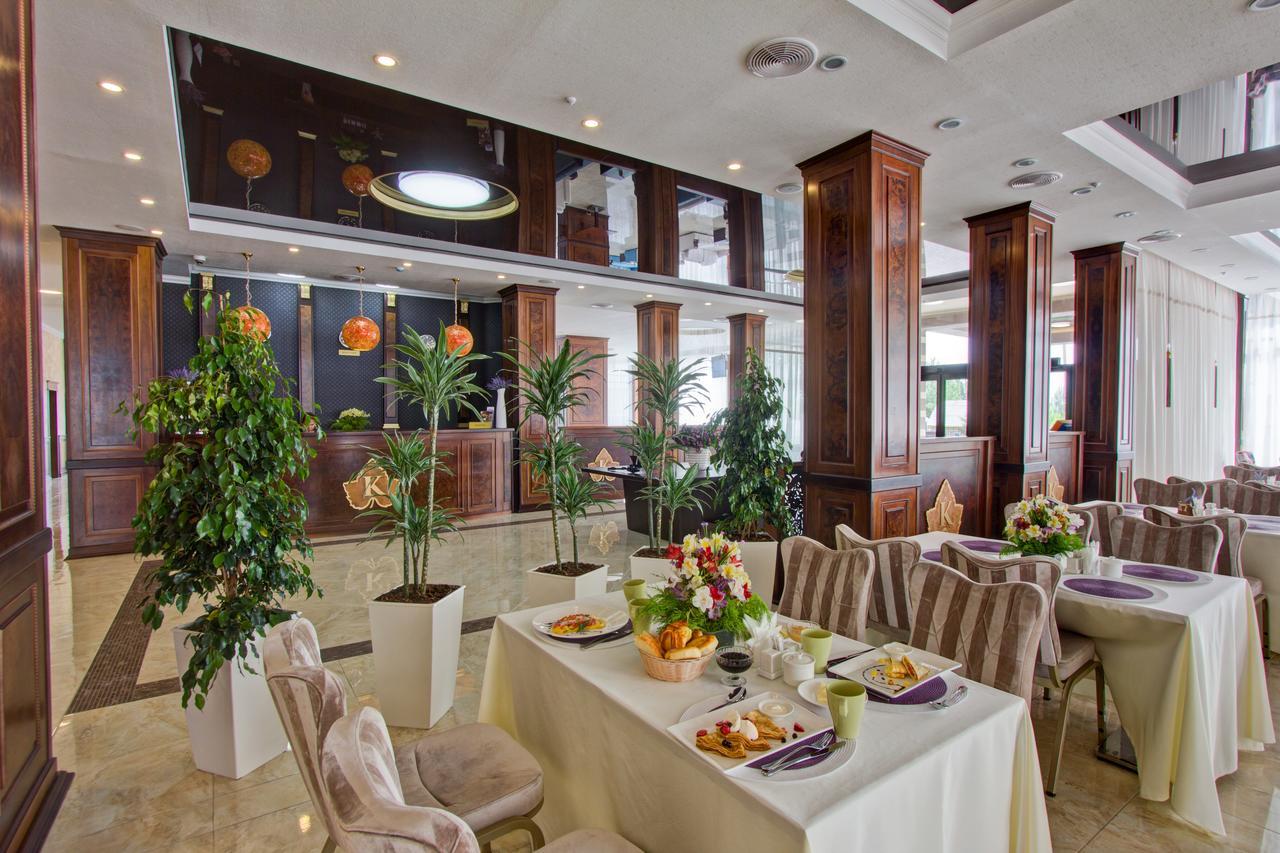 Karagat Hotel Karakol Ngoại thất bức ảnh