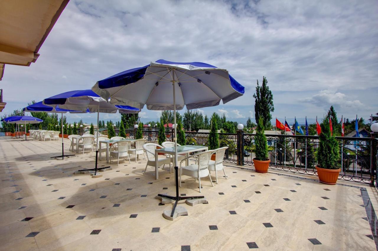 Karagat Hotel Karakol Ngoại thất bức ảnh