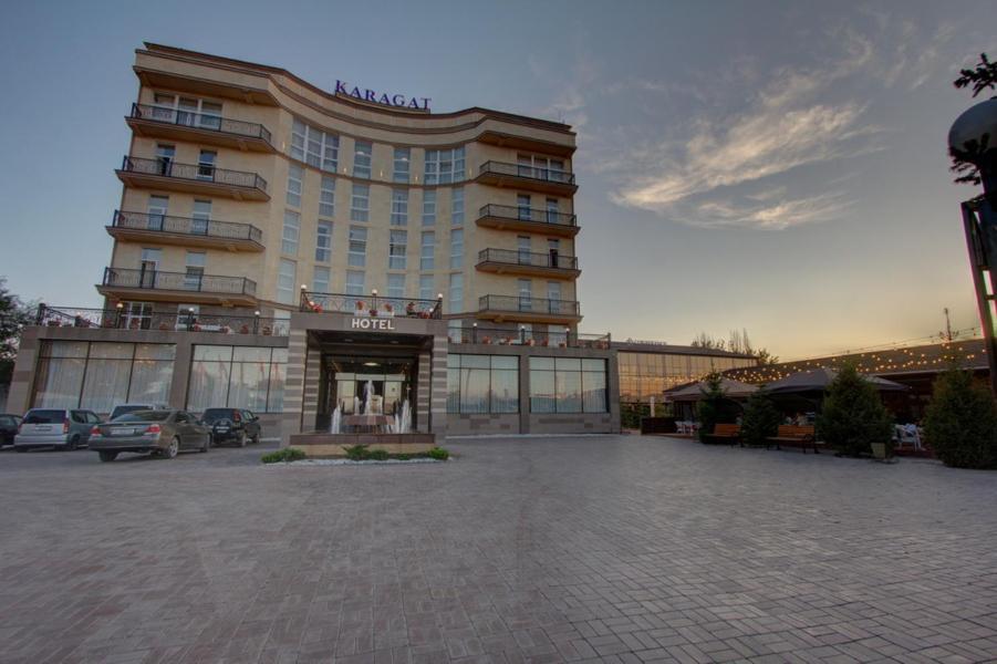 Karagat Hotel Karakol Ngoại thất bức ảnh