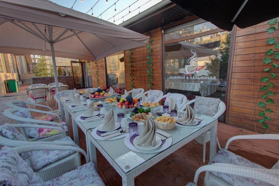 Karagat Hotel Karakol Ngoại thất bức ảnh